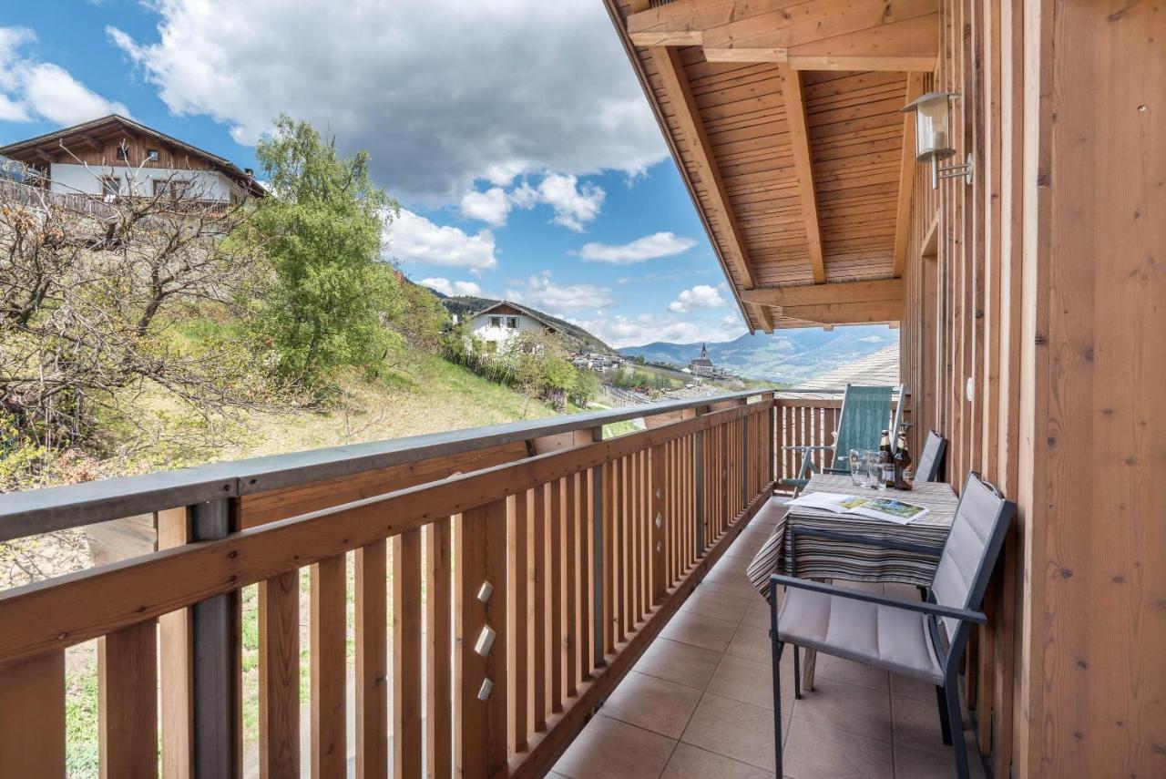 Huberhof App Gala Apartment Feldthurns Bagian luar foto