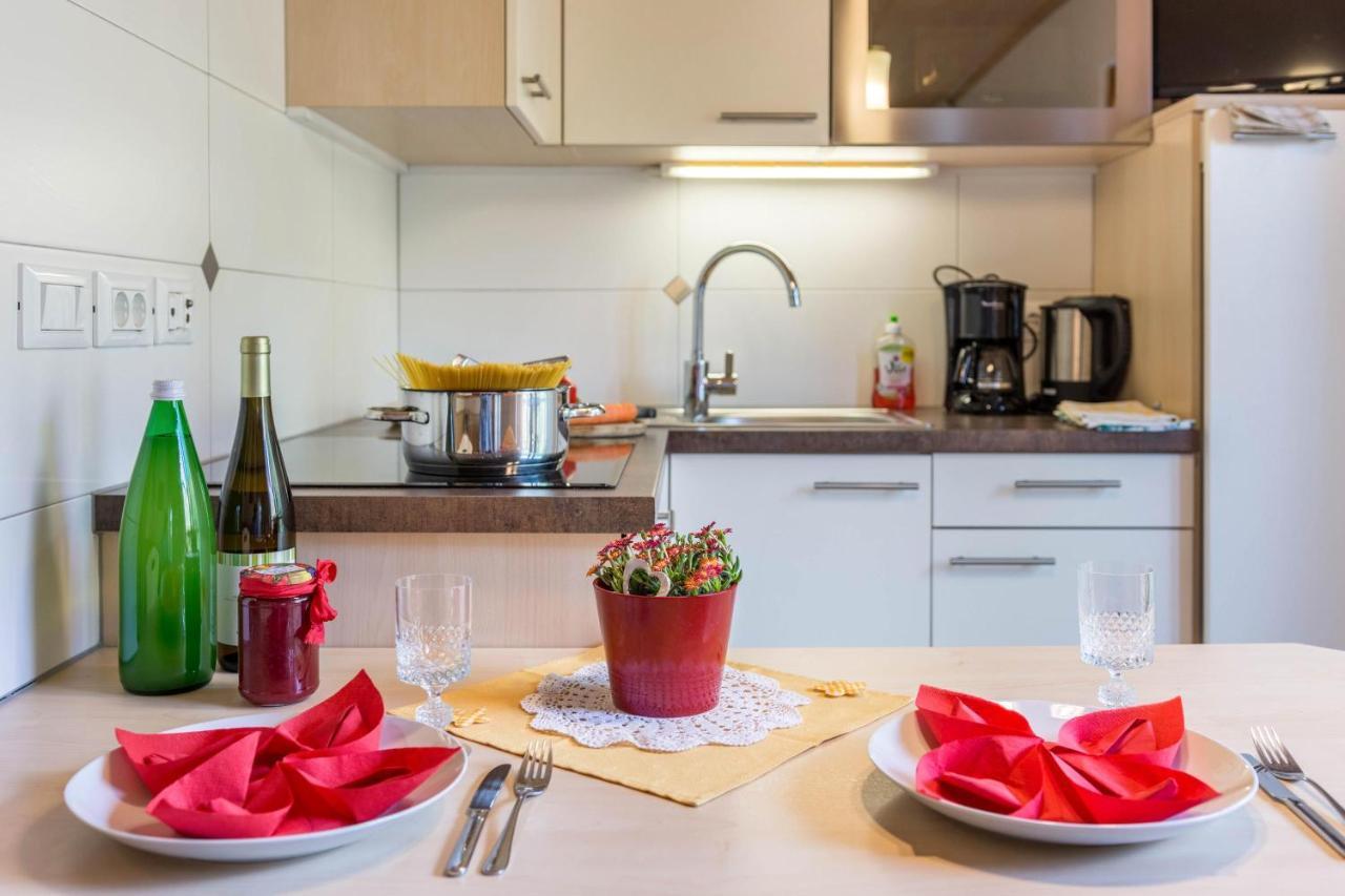 Huberhof App Gala Apartment Feldthurns Bagian luar foto