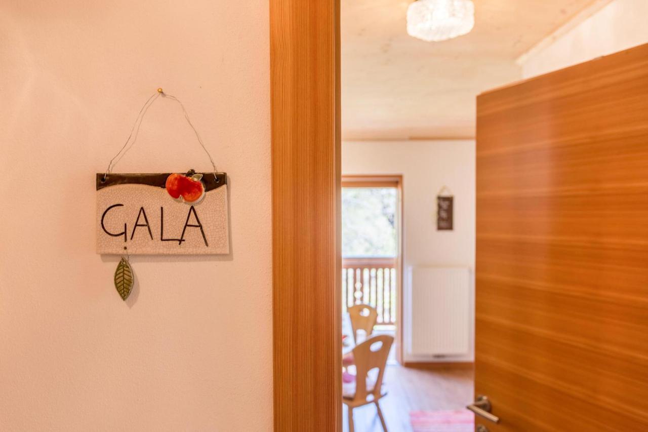 Huberhof App Gala Apartment Feldthurns Bagian luar foto