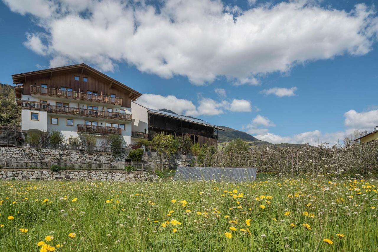 Huberhof App Gala Apartment Feldthurns Bagian luar foto